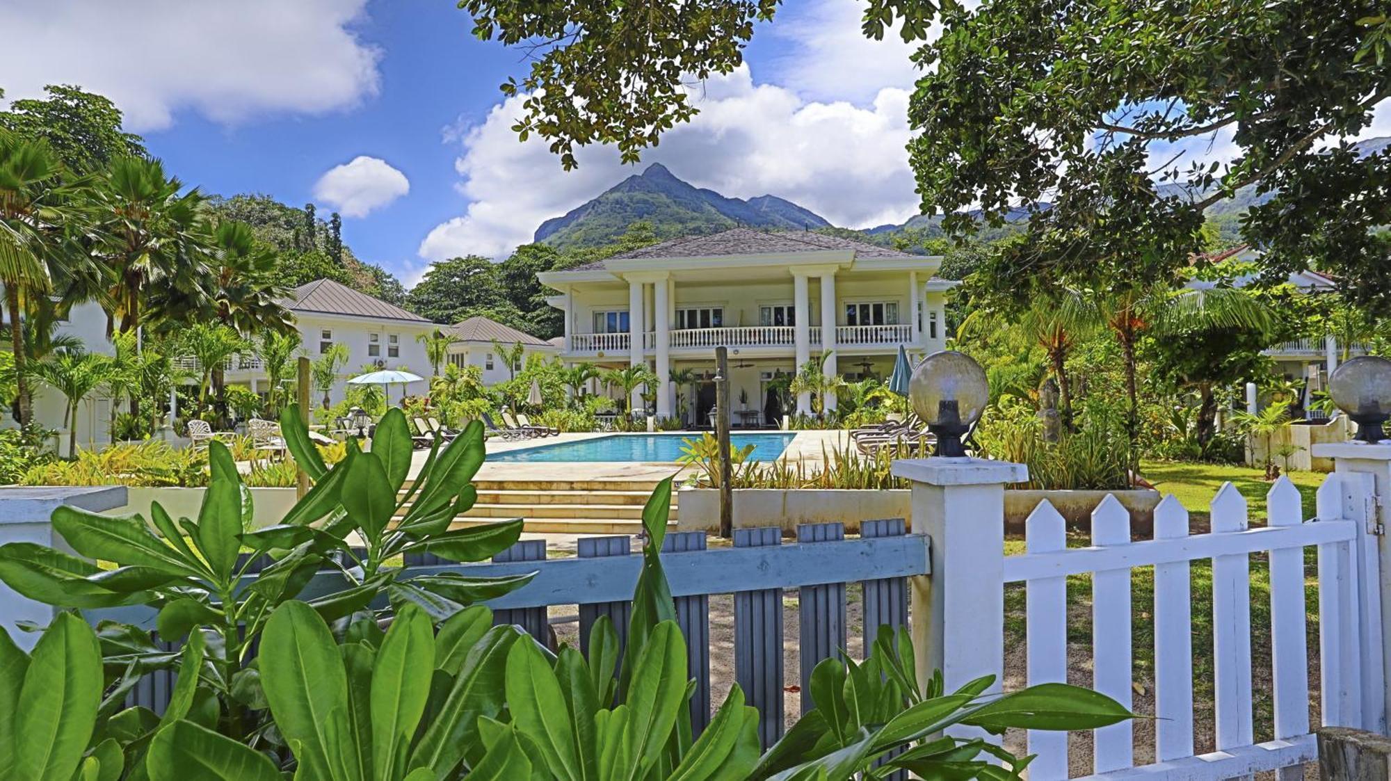 Hotel Chateau Elysium
