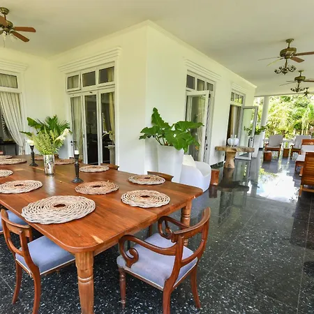Chateau Elysium Beau Vallon  Exterior photo